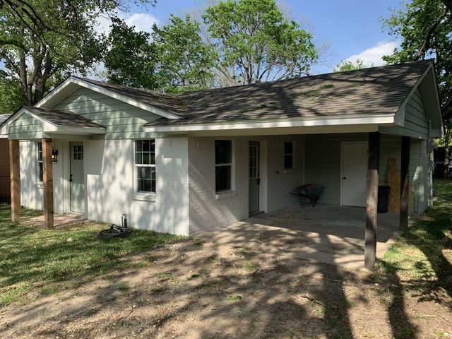 402 N Monroe Street, Kaufman, TX 75142