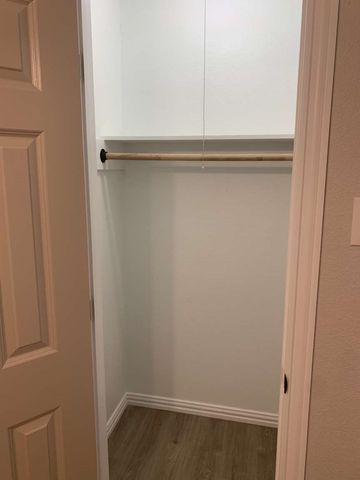 402 N Monroe Street, Kaufman, TX 75142