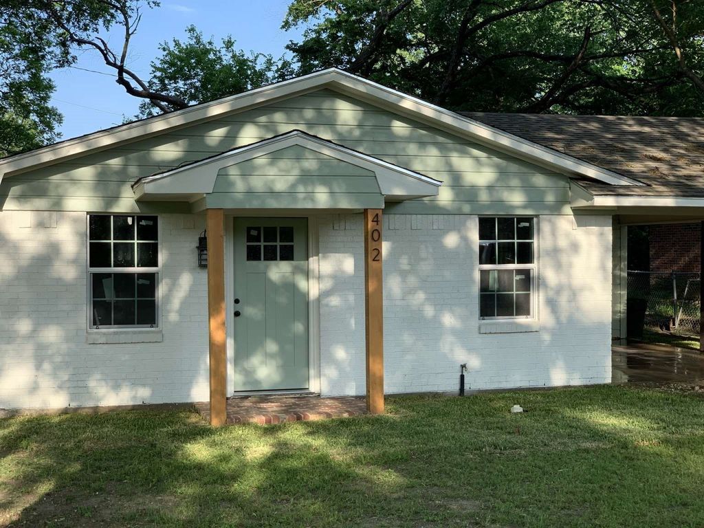 402 N Monroe Street, Kaufman, TX 75142