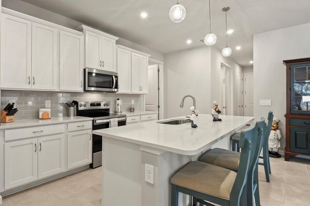 810 RUDDY QUAIL PLACE, Sun City Center, FL 33573