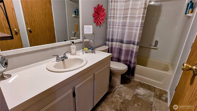 1427 100th Street SW #121, Everett, WA 98204
