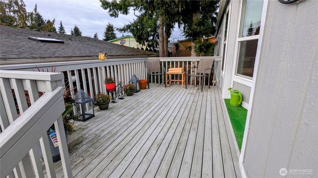 1427 100th Street SW #121, Everett, WA 98204