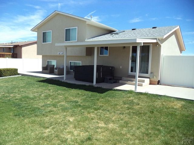 378 S Purcell Blvd, Pueblo West, CO 81007