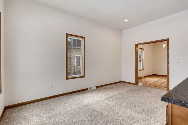 1611 Avon STREET, La Crosse, WI 54603