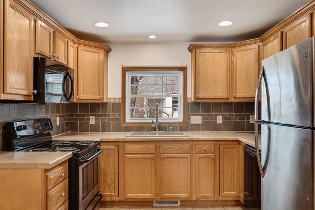 1611 Avon STREET, La Crosse, WI 54603