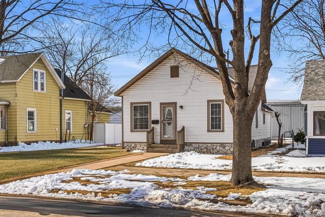 1611 Avon STREET, La Crosse, WI 54603