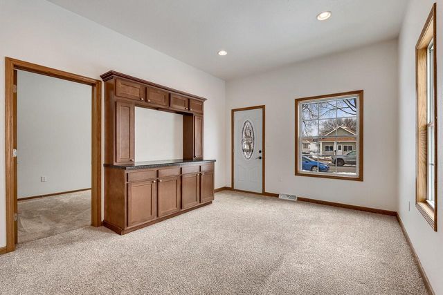 1611 Avon STREET, La Crosse, WI 54603