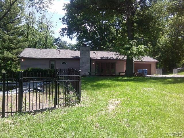 12439 Norma Lane, St Louis, MO 63138