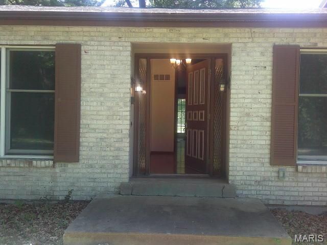 12439 Norma Lane, St Louis, MO 63138