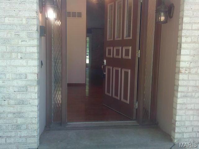 12439 Norma Lane, St Louis, MO 63138