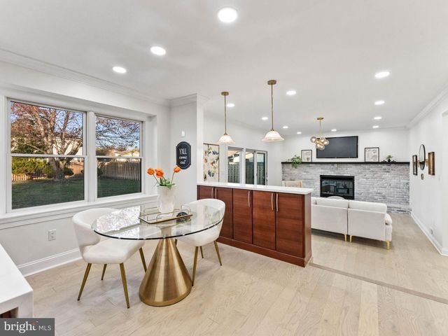 22 COUNTRY WALK, Cherry Hill, NJ 08003