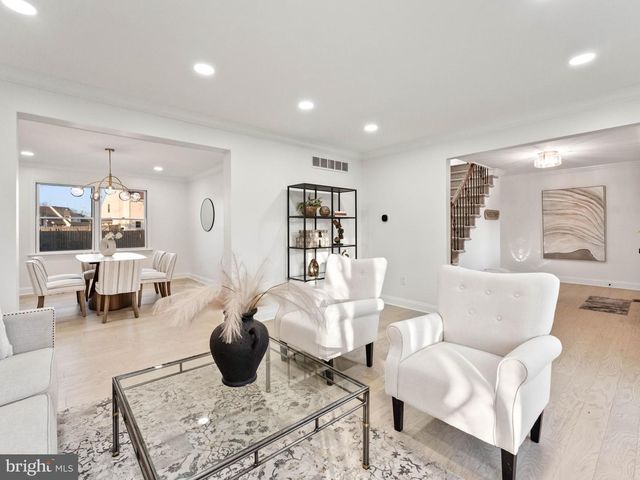 22 COUNTRY WALK, Cherry Hill, NJ 08003