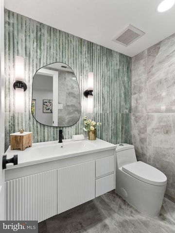 22 COUNTRY WALK, Cherry Hill, NJ 08003