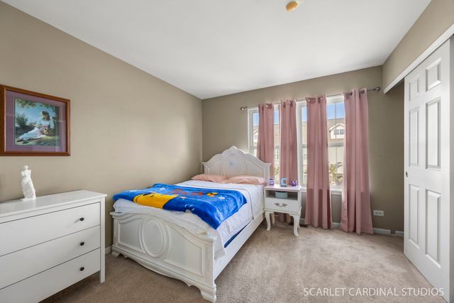 2578 Hillsboro Boulevard -, Aurora, IL 60503