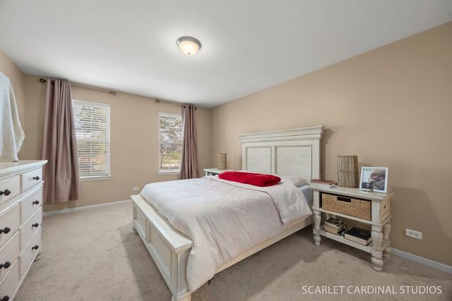 2578 Hillsboro Boulevard -, Aurora, IL 60503