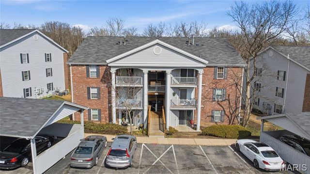 7611 Triwoods Drive J, St Louis, MO 63119