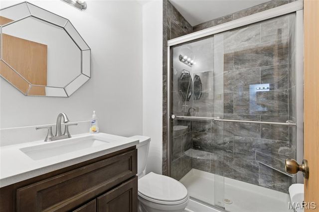 7611 Triwoods Drive J, St Louis, MO 63119