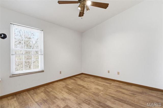 7611 Triwoods Drive J, St Louis, MO 63119