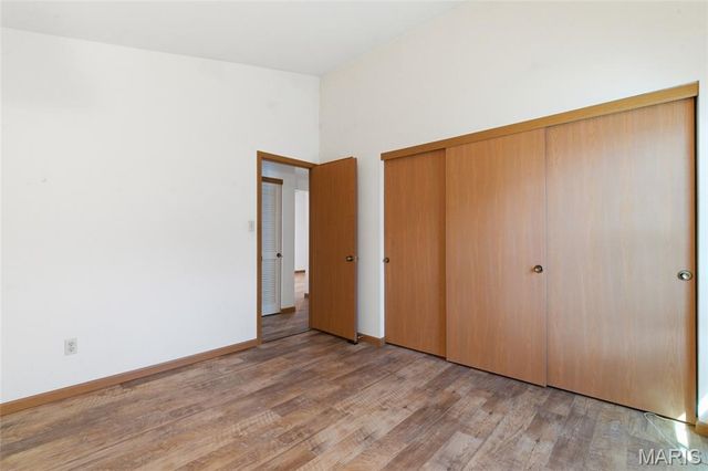 7611 Triwoods Drive J, St Louis, MO 63119