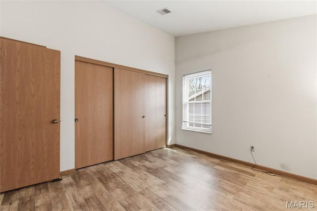 7611 Triwoods Drive J, St Louis, MO 63119