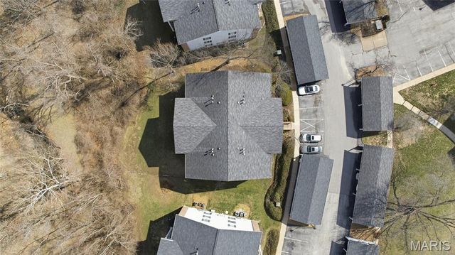 7611 Triwoods Drive J, St Louis, MO 63119