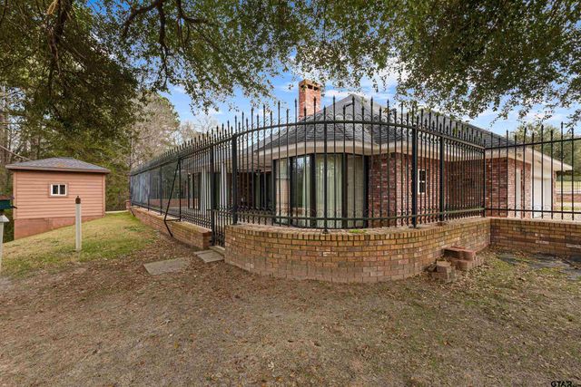 450 SH 43, Tatum, TX 75691