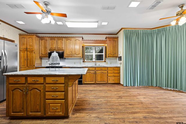 450 SH 43, Tatum, TX 75691