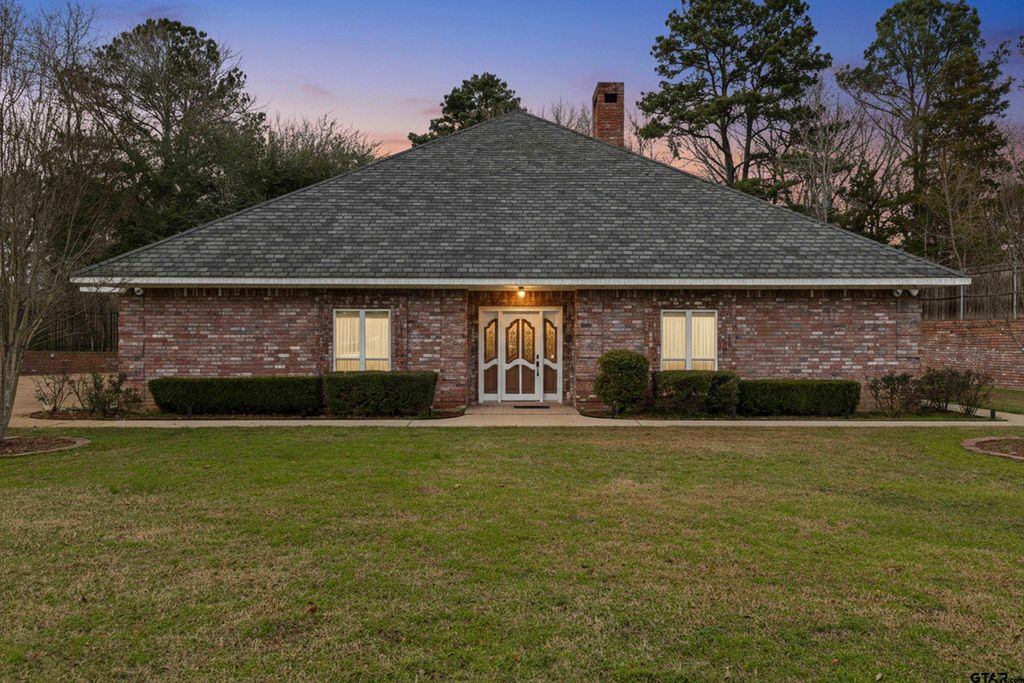 450 SH 43, Tatum, TX 75691