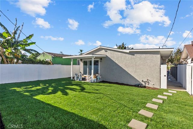 3666 2nd Avenue, Los Angeles, CA 90018