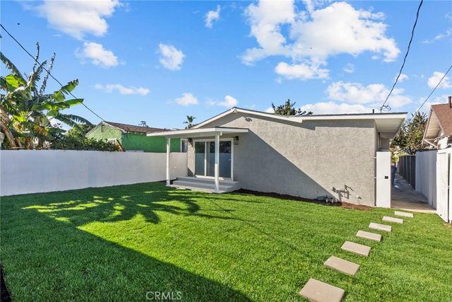 3666 2nd Avenue, Los Angeles, CA 90018