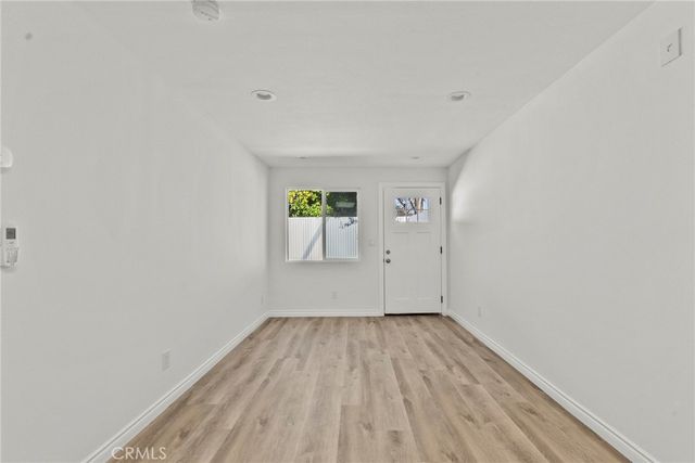 3666 2nd Avenue, Los Angeles, CA 90018