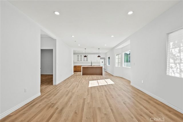 3666 2nd Avenue, Los Angeles, CA 90018