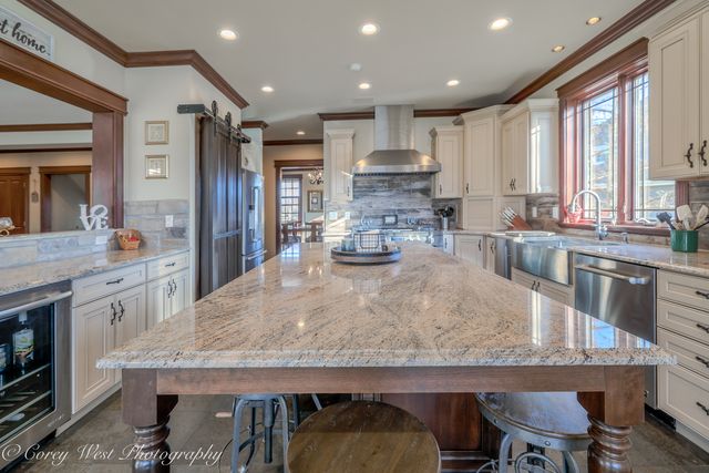 0N004 Alexander Drive, Geneva, IL 60134