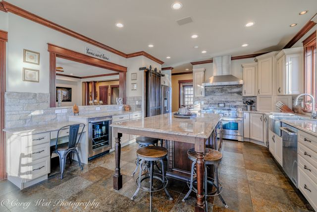 0N004 Alexander Drive, Geneva, IL 60134