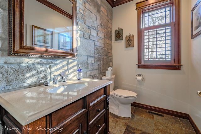 0N004 Alexander Drive, Geneva, IL 60134