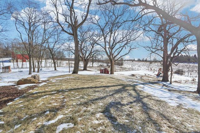 7983 Maurer Road, Cross Plains, WI 53528