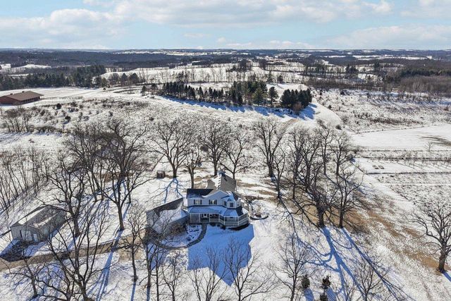 7983 Maurer Road, Cross Plains, WI 53528