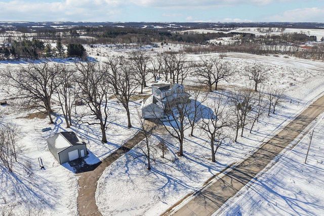 7983 Maurer Road, Cross Plains, WI 53528
