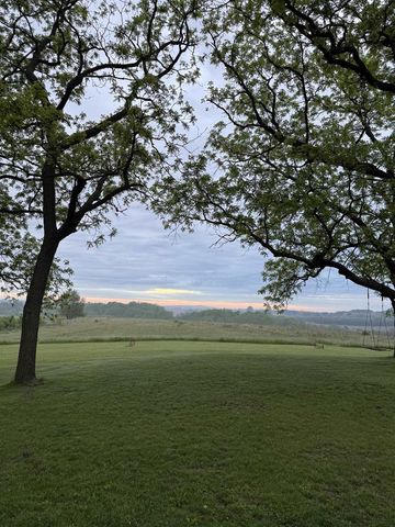 7983 Maurer Road, Cross Plains, WI 53528