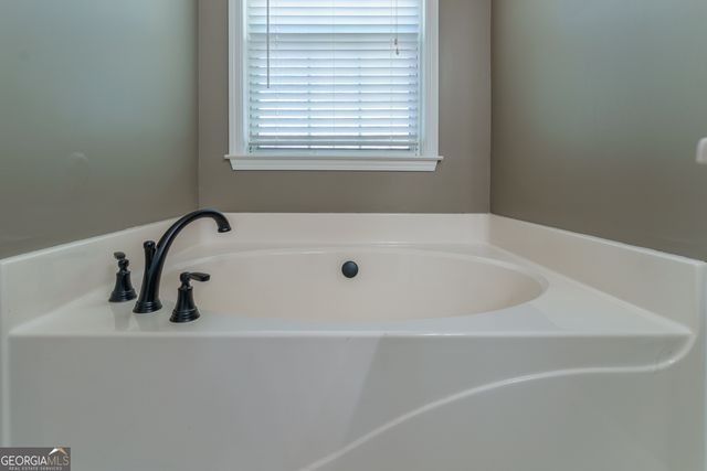 774 Weller Path, Sugar Hill, GA 30518
