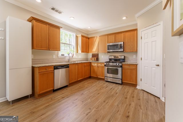 774 Weller Path, Sugar Hill, GA 30518
