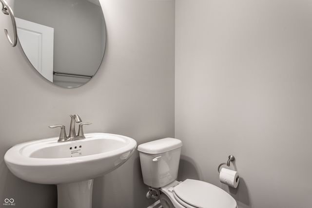 1711 Pelham Drive, Greenwood, IN 46143