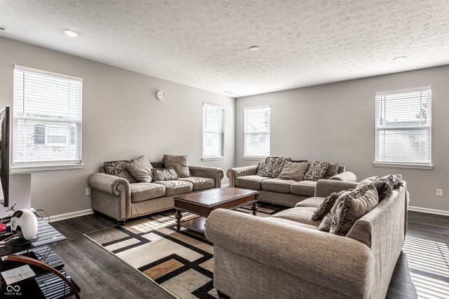 1711 Pelham Drive, Greenwood, IN 46143