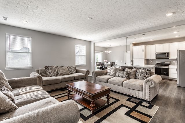 1711 Pelham Drive, Greenwood, IN 46143