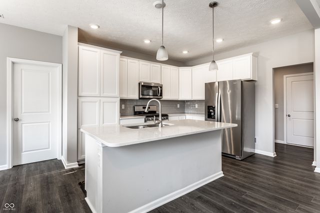 1711 Pelham Drive, Greenwood, IN 46143