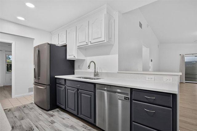 3917 SAWYERWOOD ROAD, Sarasota, FL 34233