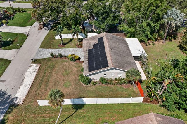 3917 SAWYERWOOD ROAD, Sarasota, FL 34233
