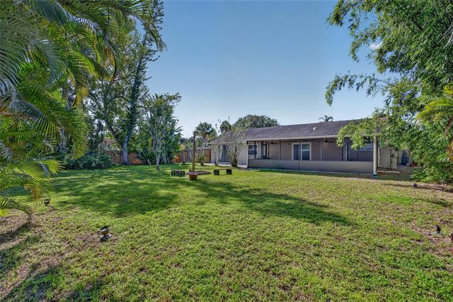 3917 SAWYERWOOD ROAD, Sarasota, FL 34233
