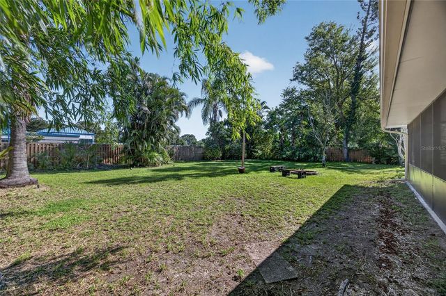 3917 SAWYERWOOD ROAD, Sarasota, FL 34233