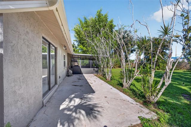 3917 SAWYERWOOD ROAD, Sarasota, FL 34233
